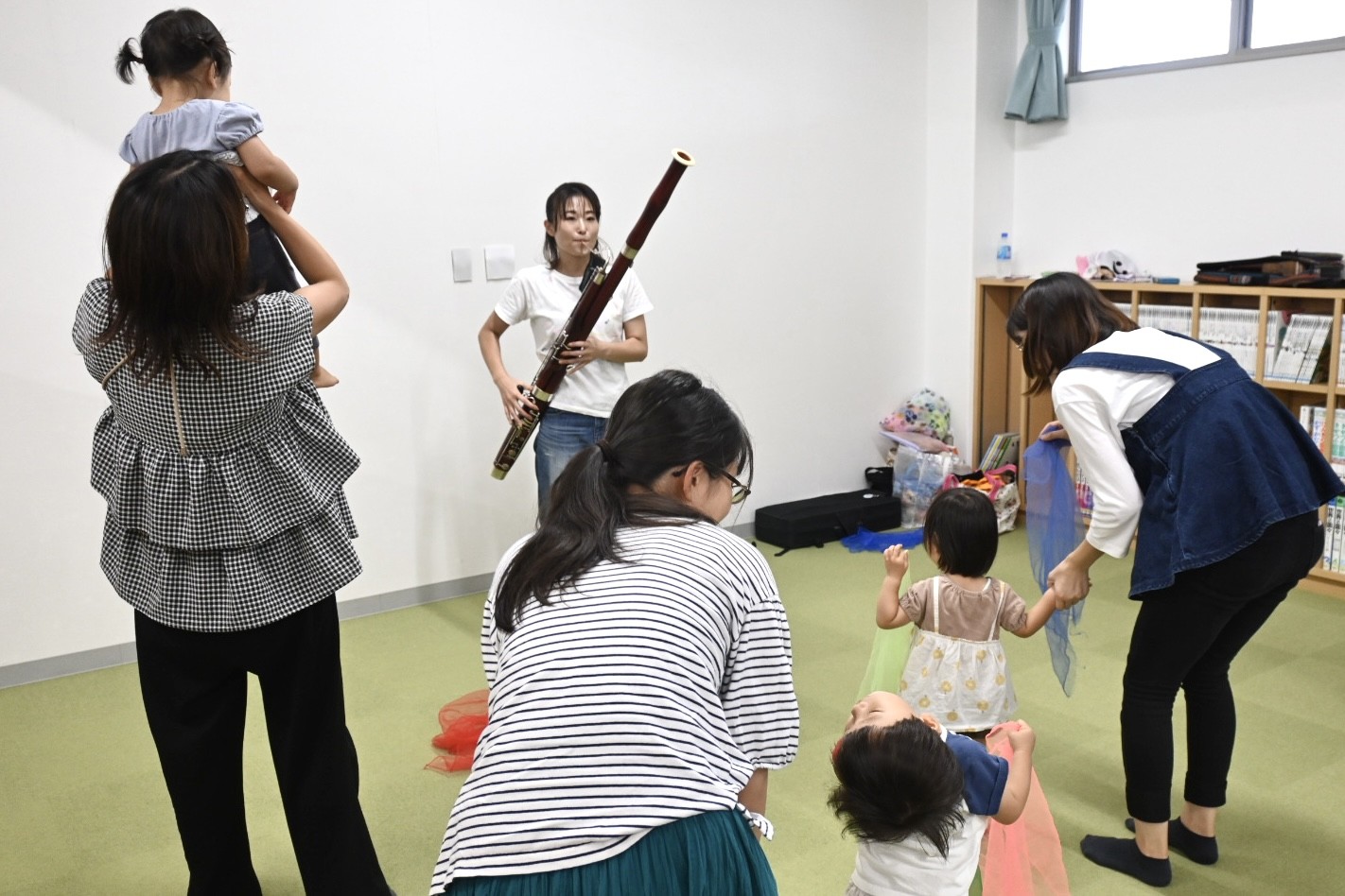 【西分館】【11：50～】親子ふれあいリトミック