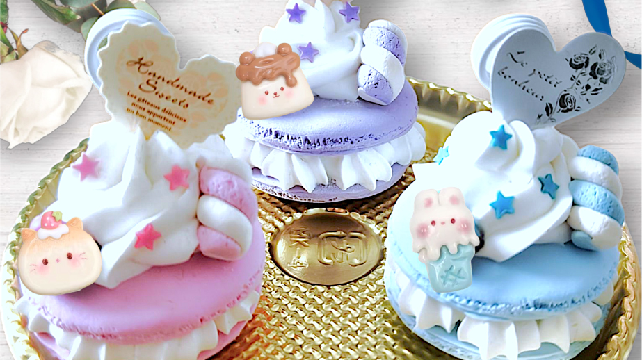 【中央】3色マカロンケーキのメモスタンド③