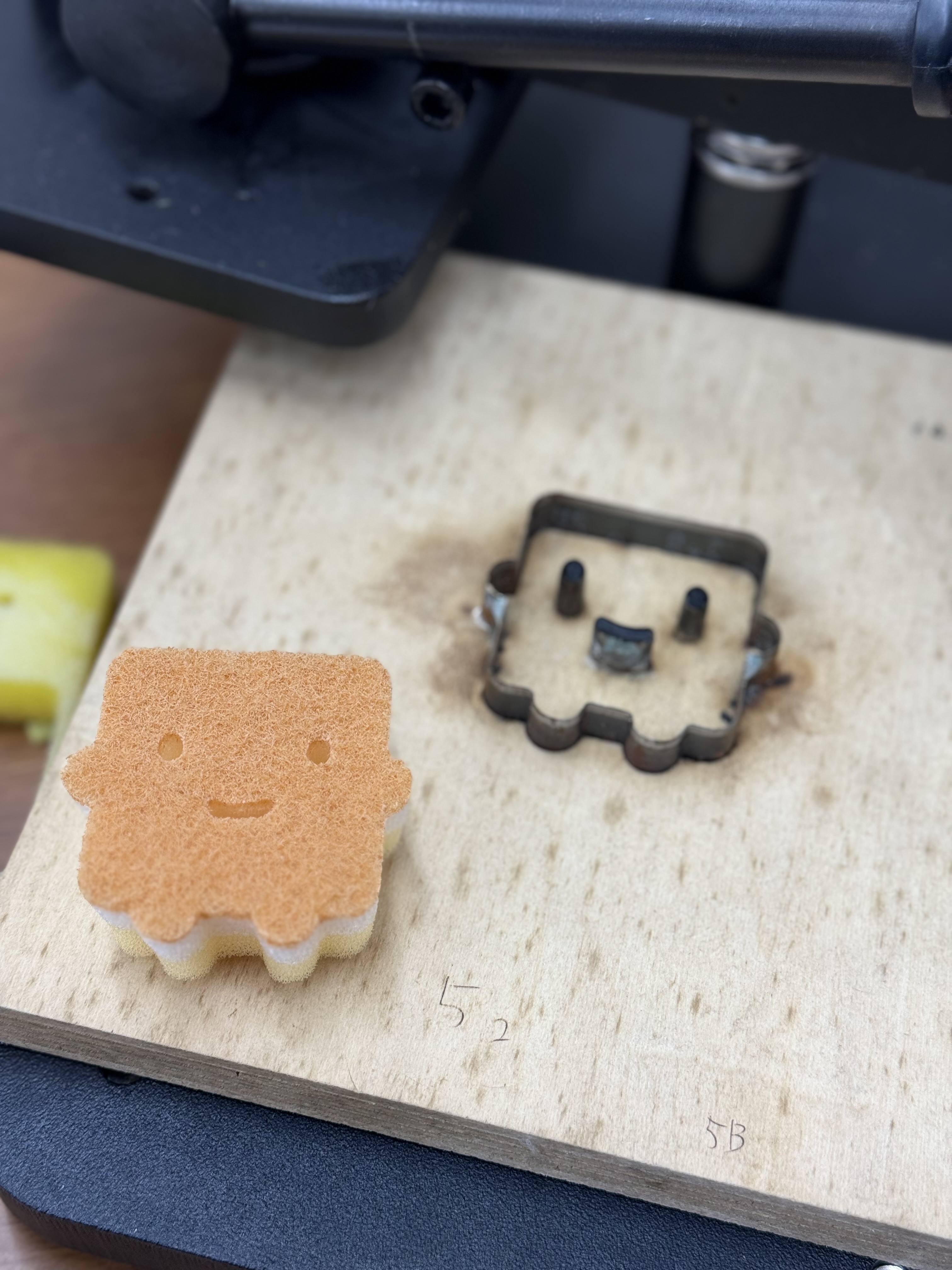 【13：00～】ものづくり文化祭2025　なつやすみファクトリー～スポンジ、ハンガー、家庭用品で遊ぼう！～