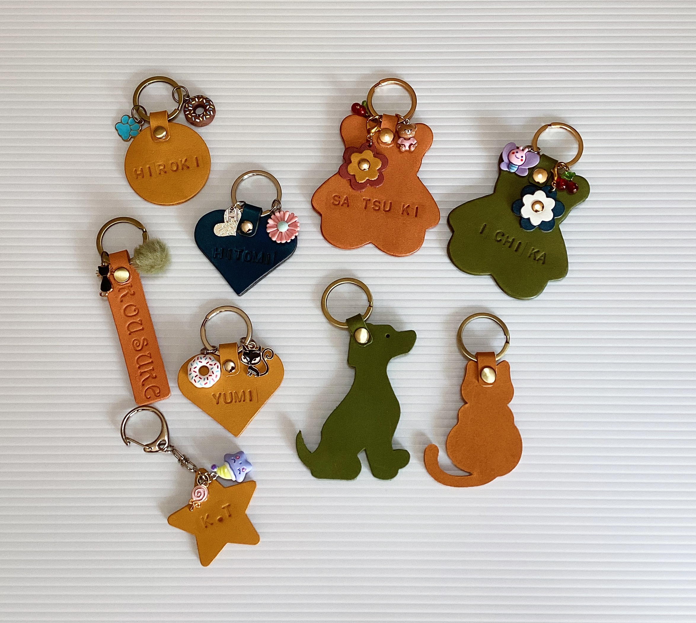 革のお名前キーホルダー作り⑧